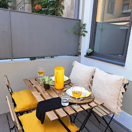 Allegro Patio House * ポルト